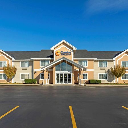 Comfort Inn & Suites Jackson - West Bend Dış mekan fotoğraf