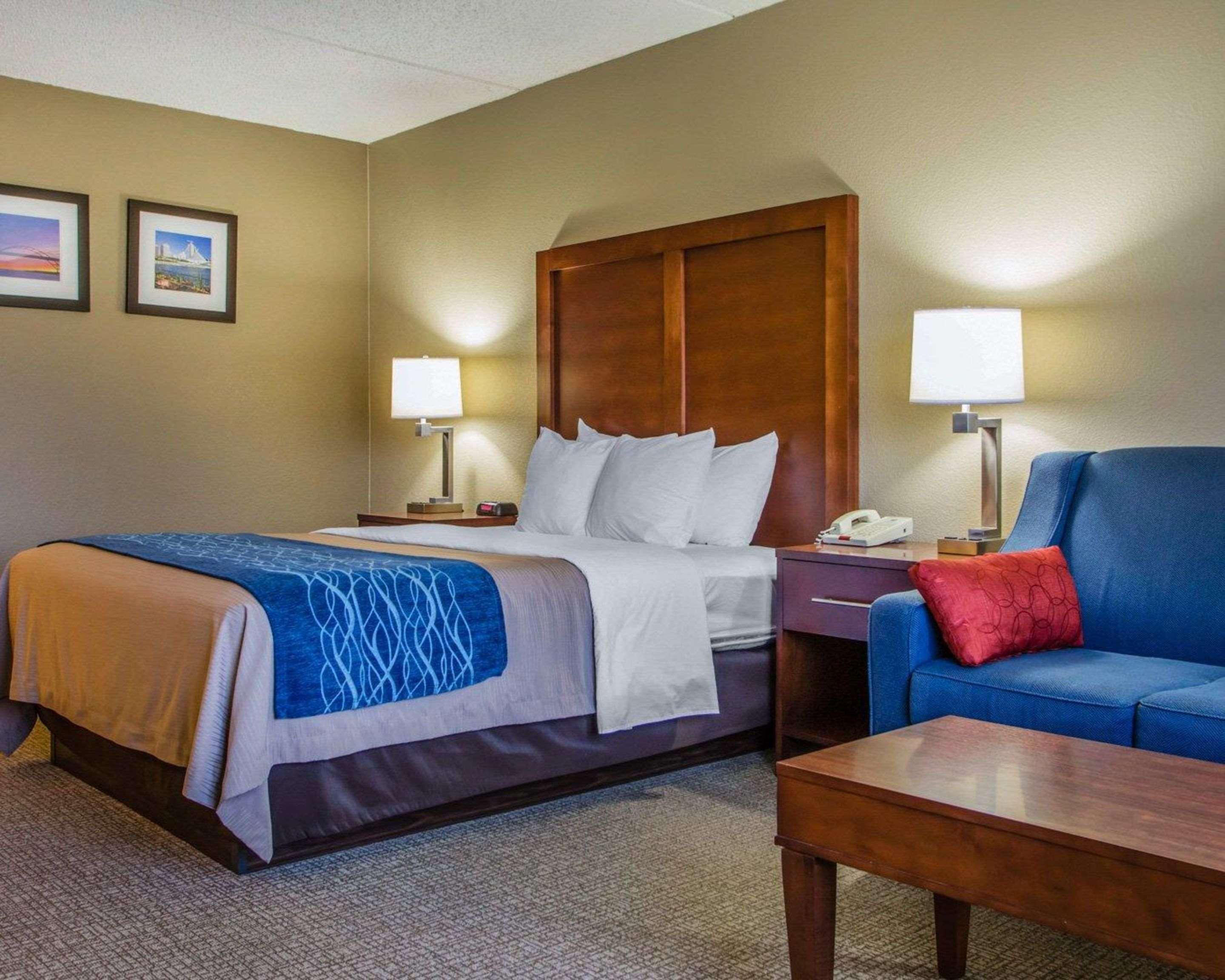 Comfort Inn & Suites Jackson - West Bend Dış mekan fotoğraf