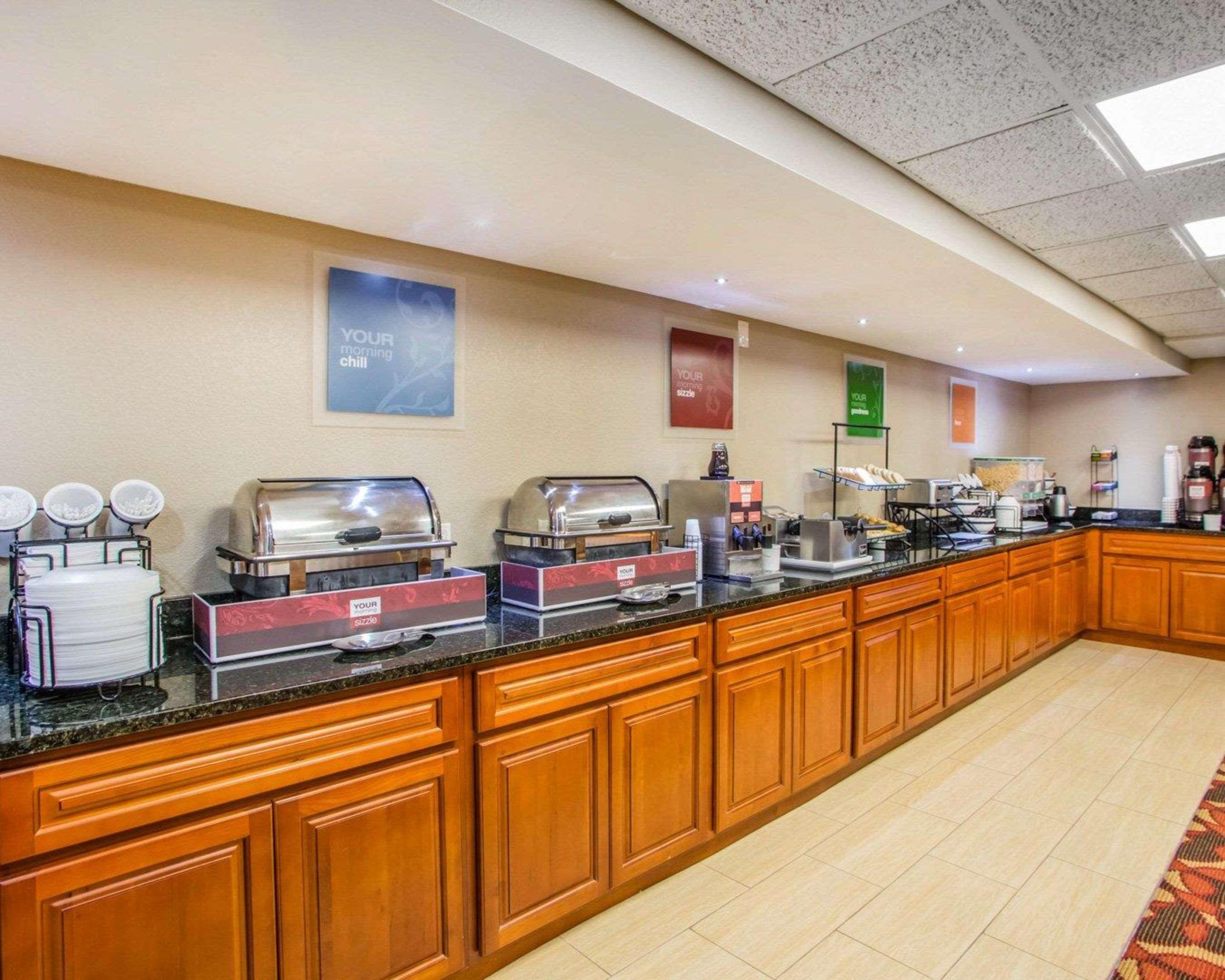 Comfort Inn & Suites Jackson - West Bend Dış mekan fotoğraf