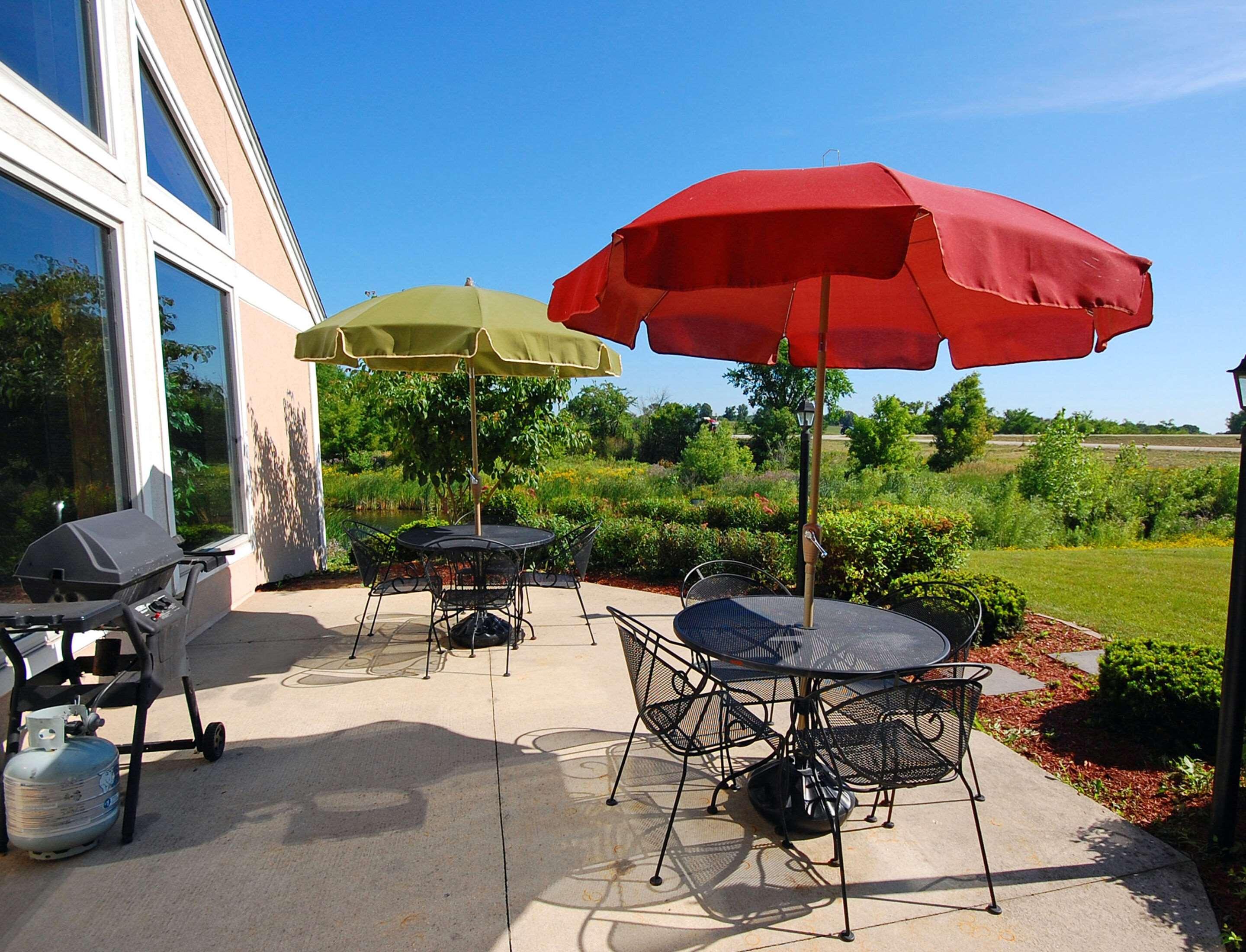 Comfort Inn & Suites Jackson - West Bend Dış mekan fotoğraf
