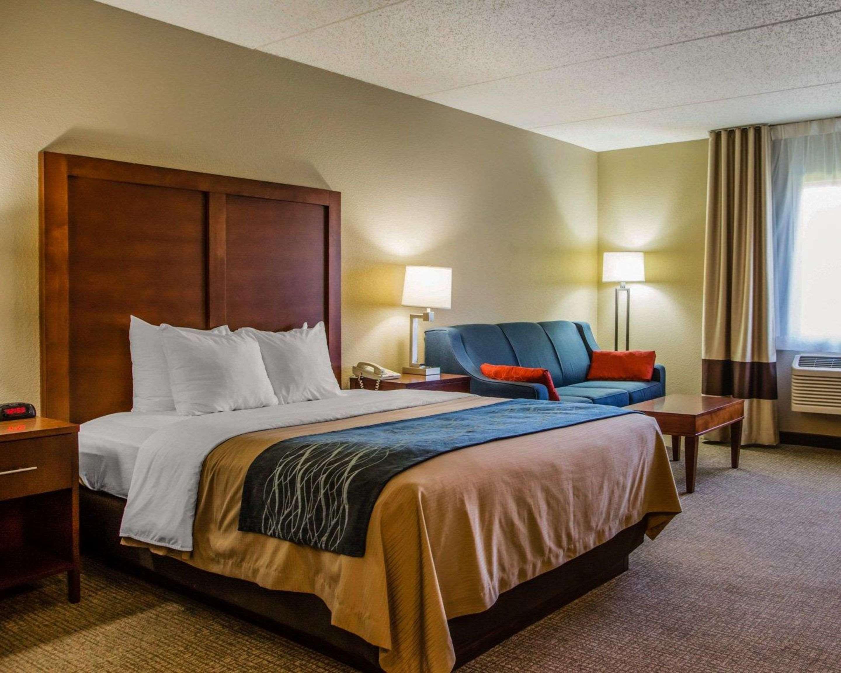 Comfort Inn & Suites Jackson - West Bend Dış mekan fotoğraf