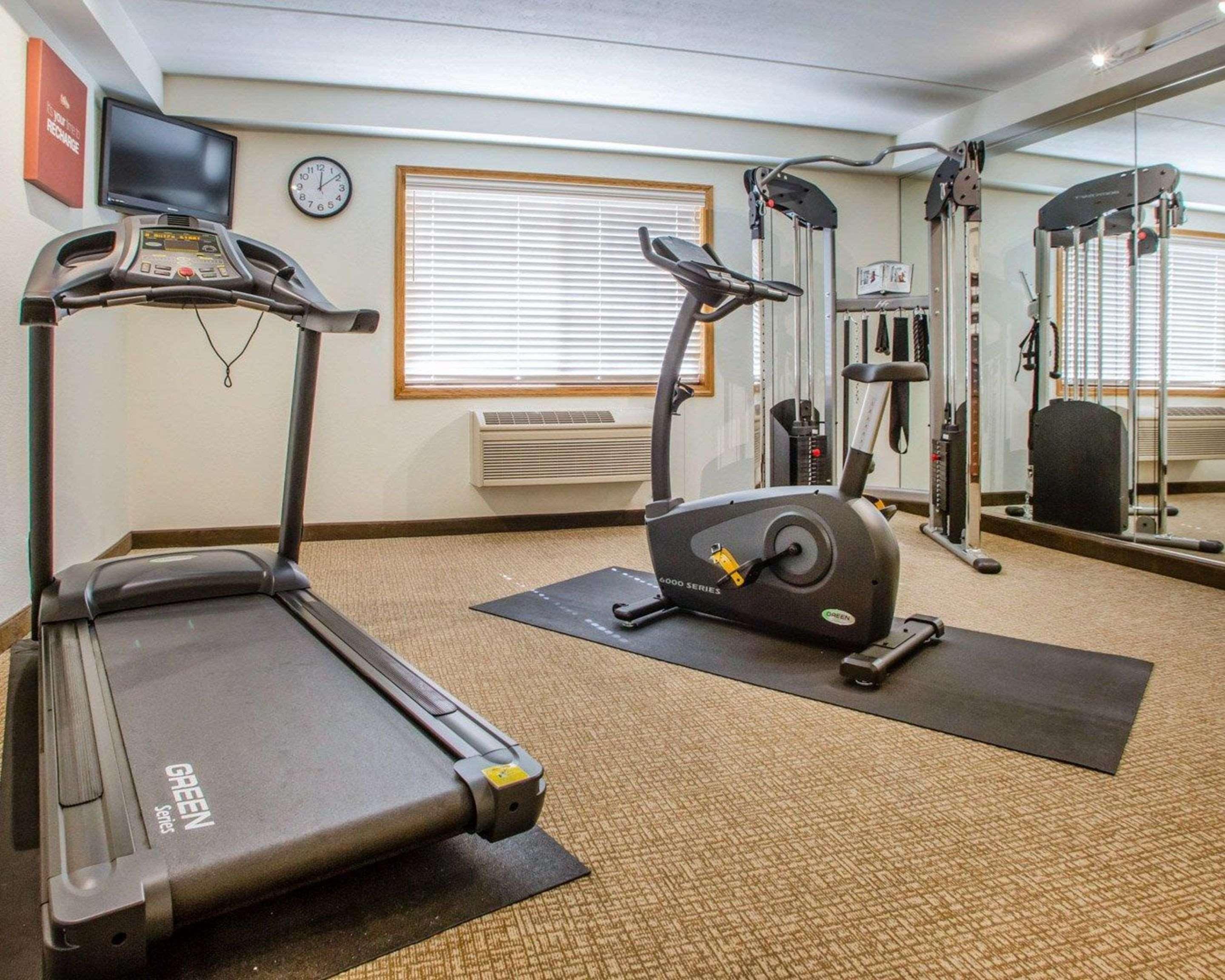 Comfort Inn & Suites Jackson - West Bend Dış mekan fotoğraf