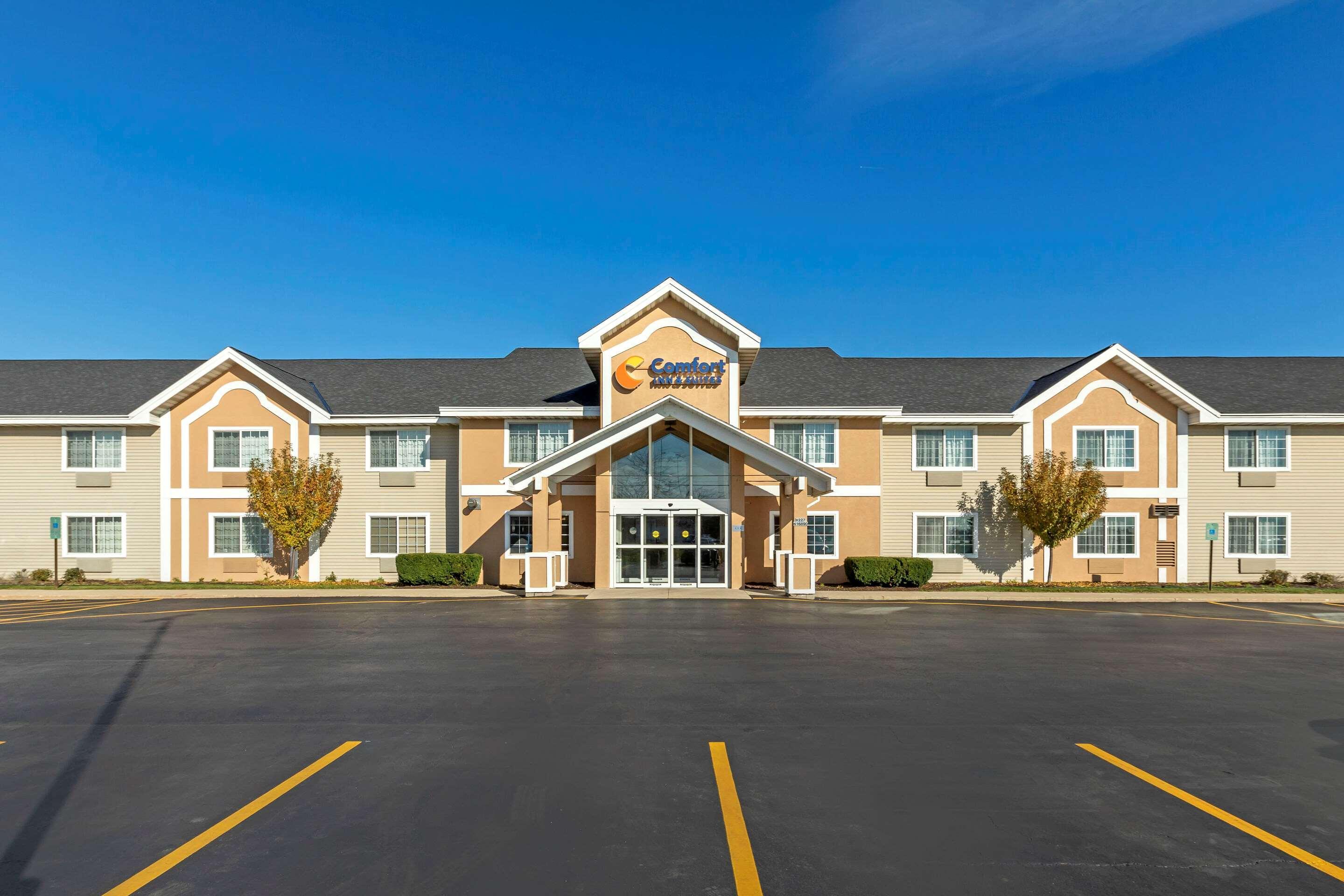 Comfort Inn & Suites Jackson - West Bend Dış mekan fotoğraf
