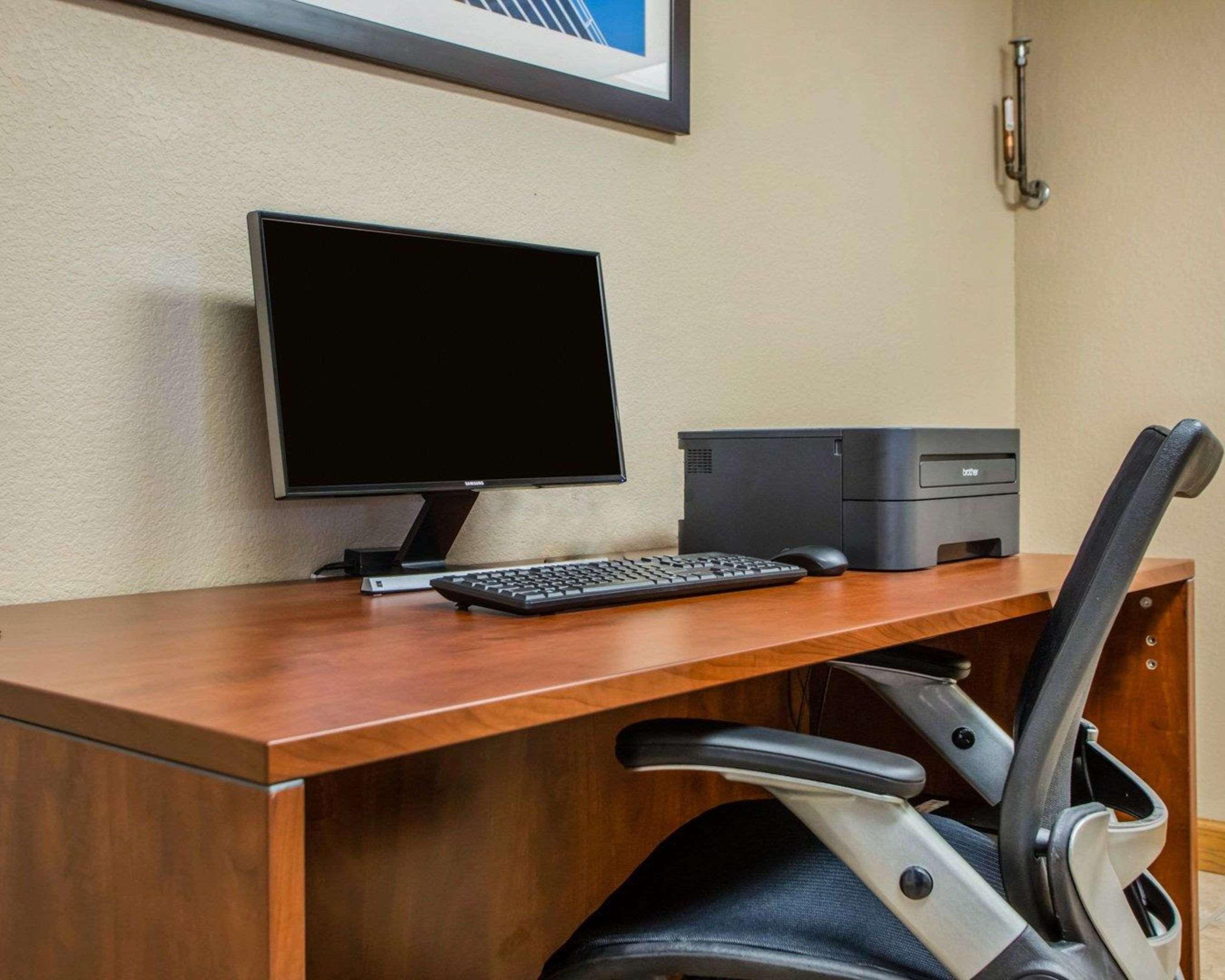 Comfort Inn & Suites Jackson - West Bend Dış mekan fotoğraf